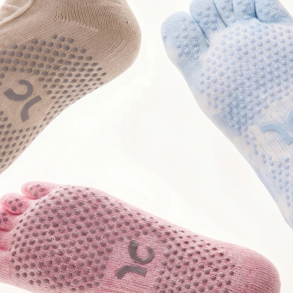 Discover Yanng and our premium collection of five-toe grip socks designed for studio workouts.