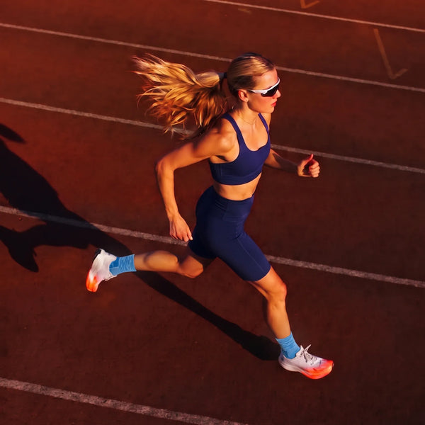 Shop Yanng Train collection of running socks for outdoor training.