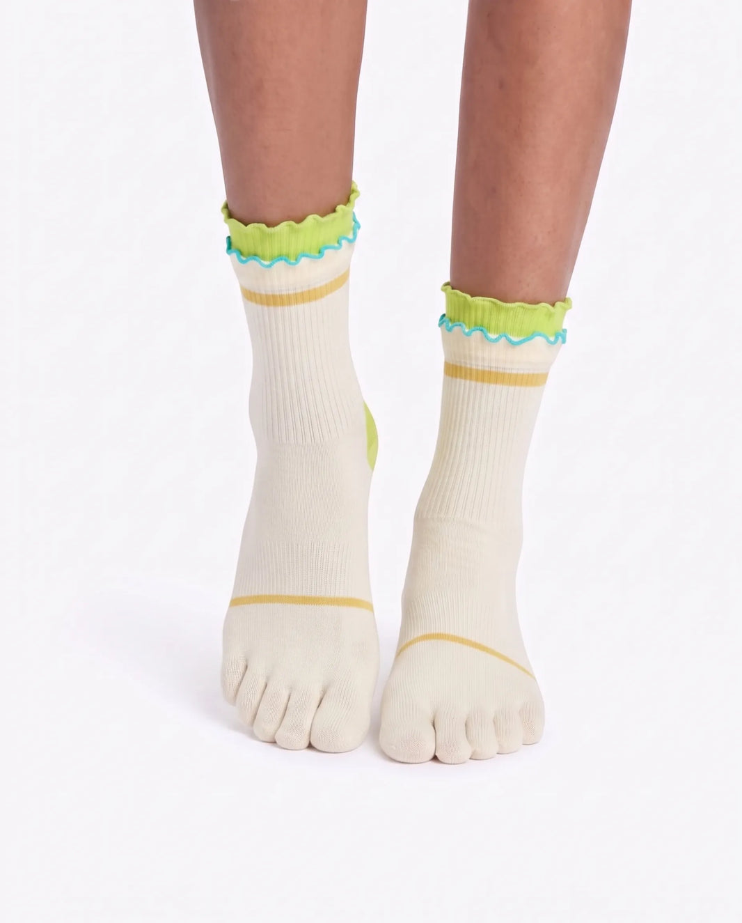 Full Toe Ruffle Crew Socks